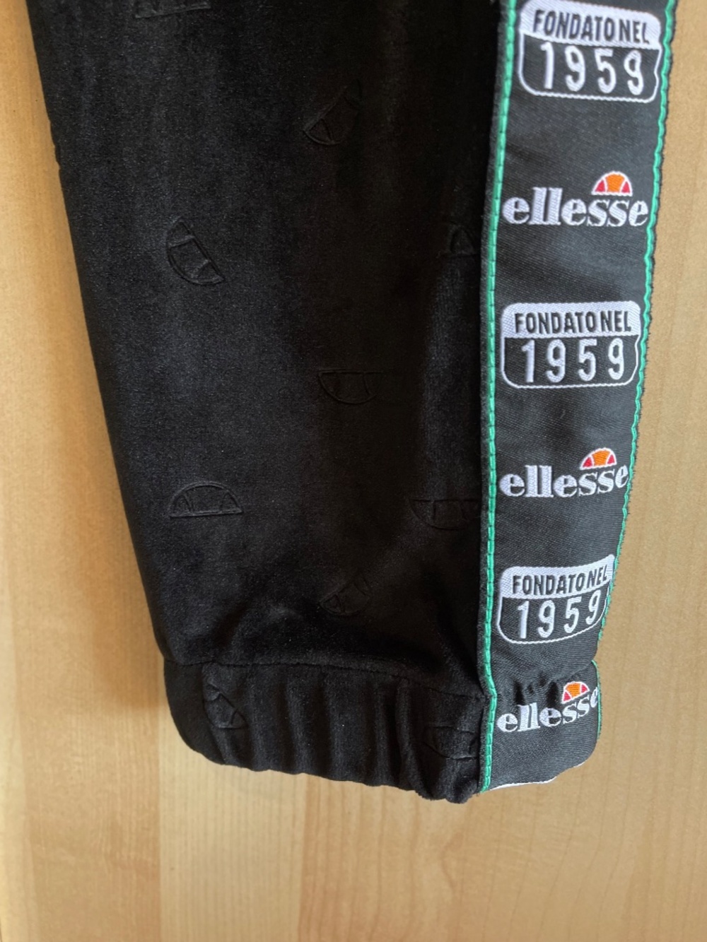 Rare Ellesse Black Velour Track Pants with Logo Patch Y2K - Picture 5 of 10